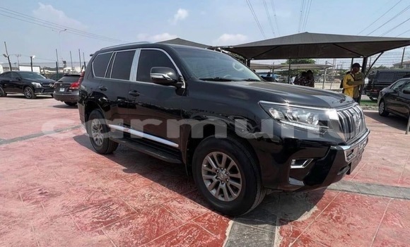 Acheter Occasion Voiture Toyota Prado Noir à Pointe–Noire, Région du Kouilou Acheter Occasion Voiture Toyota Prado Noir à Pointe–Noire, Région du Kouilou