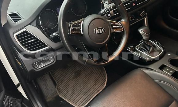 Acheter Import Voiture Kia Sportage Blanc à Brazzaville, Commune de Brazzaville Acheter Import Voiture Kia Sportage Blanc à Brazzaville, Commune de Brazzaville