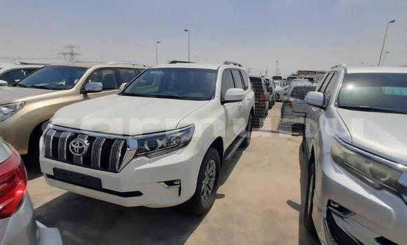 Buy Used Toyota Land Cruiser Prado White Car in Black Point in Kouilou region Buy Used Toyota Land Cruiser Prado White Car in Black Point in Kouilou region