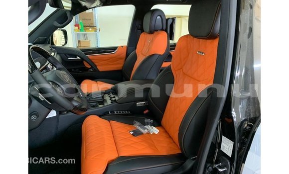 Acheter Import Voiture Lexus LX Noir à Import - Dubai, Région de la Bouenza Acheter Import Voiture Lexus LX Noir à Import - Dubai, Région de la Bouenza