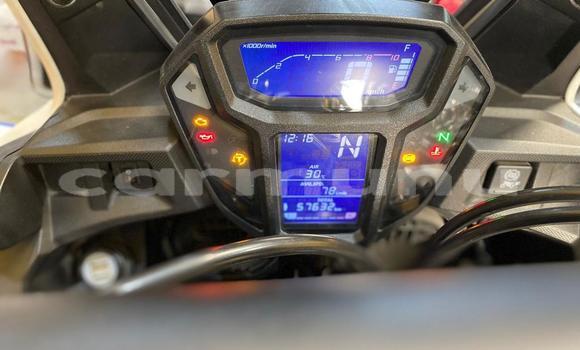 Acheter Occasion Moto Honda CRF Blanc à Brazzaville, Commune de Brazzaville Acheter Occasion Moto Honda CRF Blanc à Brazzaville, Commune de Brazzaville