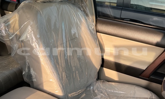 Acheter Occasion Voiture Toyota Prado Blanc à Brazzaville, Commune de Brazzaville Acheter Occasion Voiture Toyota Prado Blanc à Brazzaville, Commune de Brazzaville