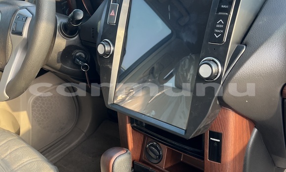 Acheter Occasion Voiture Toyota Prado Blanc à Brazzaville, Commune de Brazzaville Acheter Occasion Voiture Toyota Prado Blanc à Brazzaville, Commune de Brazzaville