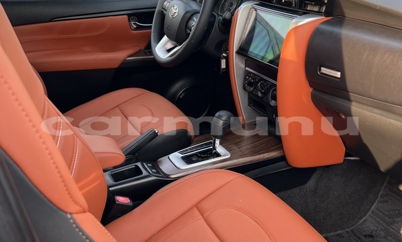 Acheter Occasion Voiture Toyota Fortuner Noir à Brazzaville, Commune de Brazzaville Acheter Occasion Voiture Toyota Fortuner Noir à Brazzaville, Commune de Brazzaville