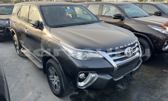 Acheter Occasion Voiture Toyota Fortuner Noir à Brazzaville, Commune de Brazzaville Acheter Occasion Voiture Toyota Fortuner Noir à Brazzaville, Commune de Brazzaville