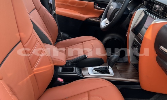 Acheter Occasion Voiture Toyota Fortuner Noir à Brazzaville, Commune de Brazzaville Acheter Occasion Voiture Toyota Fortuner Noir à Brazzaville, Commune de Brazzaville