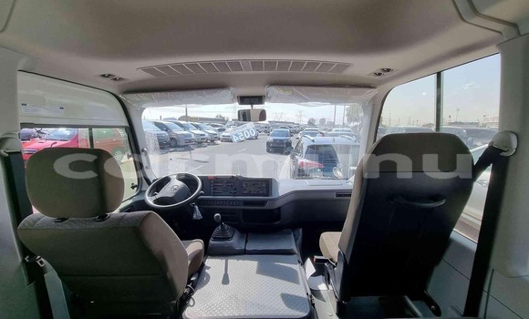 Acheter Neuf Voiture Toyota Coaster Blanc à Brazzaville, Commune de Brazzaville Acheter Neuf Voiture Toyota Coaster Blanc à Brazzaville, Commune de Brazzaville