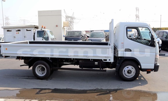 Acheter Neuf Utilitaire Mitsubishi L400 Blanc à Brazzaville, Commune de Brazzaville Acheter Neuf Utilitaire Mitsubishi L400 Blanc à Brazzaville, Commune de Brazzaville