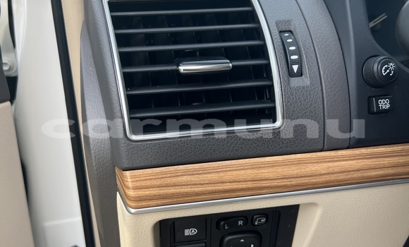 Acheter Occasion Voiture Toyota Prado Blanc à Brazzaville, Commune de Brazzaville Acheter Occasion Voiture Toyota Prado Blanc à Brazzaville, Commune de Brazzaville