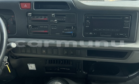 Acheter Occasion Voiture Toyota Coaster Blanc à Brazzaville, Commune de Brazzaville Acheter Occasion Voiture Toyota Coaster Blanc à Brazzaville, Commune de Brazzaville