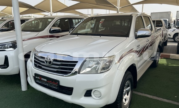 Acheter Occasion Voiture Toyota Hilux Blanc à Brazzaville, Commune de Brazzaville Acheter Occasion Voiture Toyota Hilux Blanc à Brazzaville, Commune de Brazzaville
