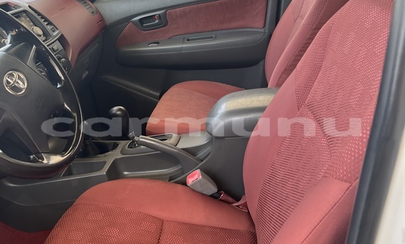 Acheter Occasion Voiture Toyota Hilux Blanc à Brazzaville, Commune de Brazzaville Acheter Occasion Voiture Toyota Hilux Blanc à Brazzaville, Commune de Brazzaville