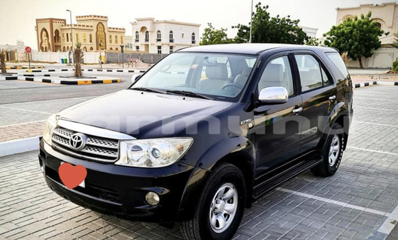 Acheter Occasion Voiture Toyota Fortuner Noir à Pointe–Noire, Région du Kouilou Acheter Occasion Voiture Toyota Fortuner Noir à Pointe–Noire, Région du Kouilou