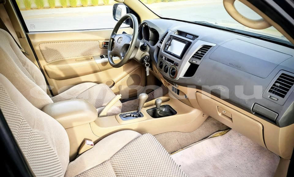 Acheter Occasion Voiture Toyota Fortuner Noir à Pointe–Noire, Région du Kouilou Acheter Occasion Voiture Toyota Fortuner Noir à Pointe–Noire, Région du Kouilou