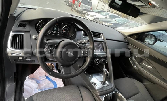Acheter Occasion Voiture Jaguar E-Pace Gris à Brazzaville, Commune de Brazzaville Acheter Occasion Voiture Jaguar E-Pace Gris à Brazzaville, Commune de Brazzaville