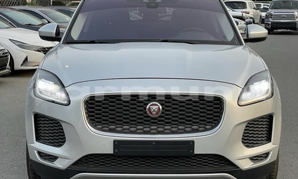Acheter Occasion Voiture Jaguar E-Pace Gris à Brazzaville, Commune de Brazzaville Acheter Occasion Voiture Jaguar E-Pace Gris à Brazzaville, Commune de Brazzaville