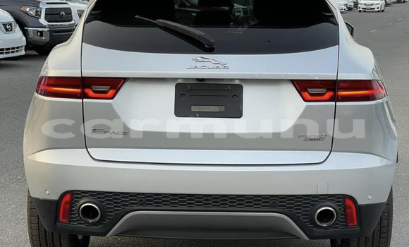 Acheter Occasion Voiture Jaguar E-Pace Gris à Brazzaville, Commune de Brazzaville Acheter Occasion Voiture Jaguar E-Pace Gris à Brazzaville, Commune de Brazzaville