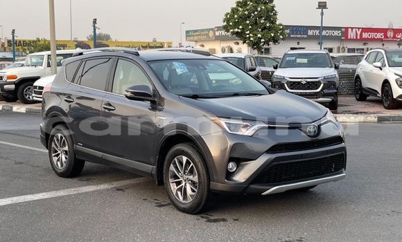 Acheter Occasion Voiture Toyota RAV4 Gris à Brazzaville, Commune de Brazzaville Acheter Occasion Voiture Toyota RAV4 Gris à Brazzaville, Commune de Brazzaville