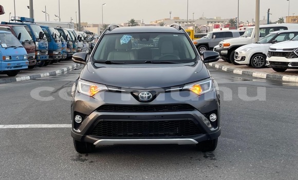 Acheter Occasion Voiture Toyota RAV4 Gris à Brazzaville, Commune de Brazzaville Acheter Occasion Voiture Toyota RAV4 Gris à Brazzaville, Commune de Brazzaville