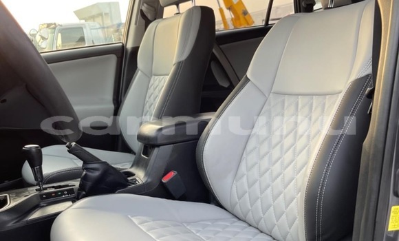 Acheter Occasion Voiture Toyota RAV4 Gris à Brazzaville, Commune de Brazzaville Acheter Occasion Voiture Toyota RAV4 Gris à Brazzaville, Commune de Brazzaville