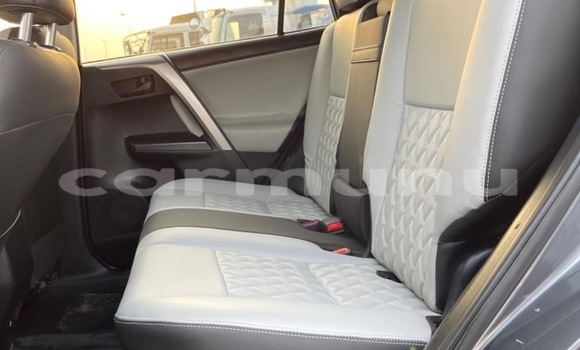 Acheter Occasion Voiture Toyota RAV4 Gris à Brazzaville, Commune de Brazzaville Acheter Occasion Voiture Toyota RAV4 Gris à Brazzaville, Commune de Brazzaville