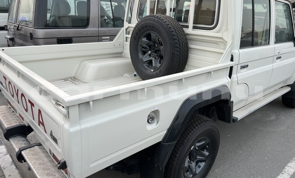 Acheter Neuf Voiture Toyota Land Cruiser Autre à Pointe–Noire, Région du Kouilou Acheter Neuf Voiture Toyota Land Cruiser Autre à Pointe–Noire, Région du Kouilou