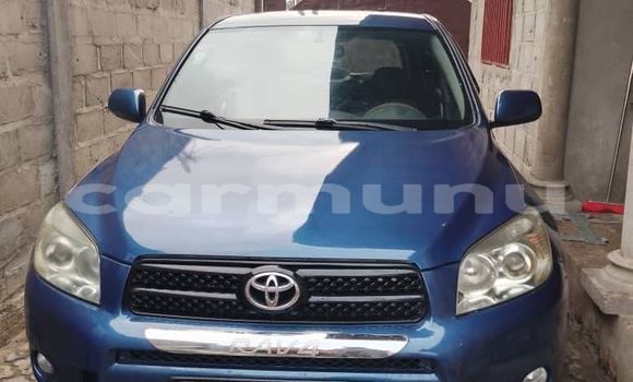 Acheter Occasion Voiture Toyota RAV4 Bleu à Brazzaville, Commune de Brazzaville Acheter Occasion Voiture Toyota RAV4 Bleu à Brazzaville, Commune de Brazzaville