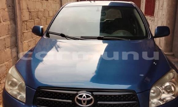 Acheter Occasion Voiture Toyota RAV4 Bleu à Brazzaville, Commune de Brazzaville Acheter Occasion Voiture Toyota RAV4 Bleu à Brazzaville, Commune de Brazzaville