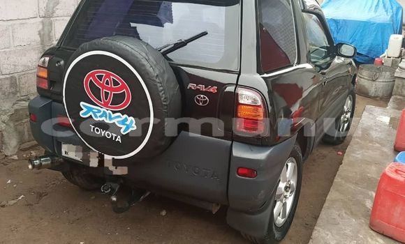 Acheter Occasion Voiture Toyota RAV4 Noir à Brazzaville, Commune de Brazzaville Acheter Occasion Voiture Toyota RAV4 Noir à Brazzaville, Commune de Brazzaville