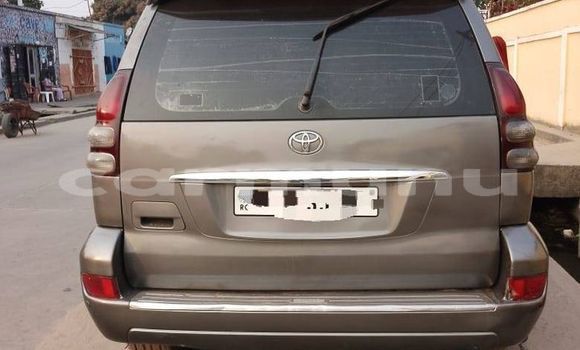 Acheter Occasion Voiture Toyota Prado Gris à Brazzaville, Commune de Brazzaville Acheter Occasion Voiture Toyota Prado Gris à Brazzaville, Commune de Brazzaville