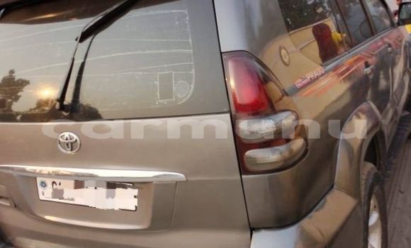 Acheter Occasion Voiture Toyota Prado Gris à Brazzaville, Commune de Brazzaville Acheter Occasion Voiture Toyota Prado Gris à Brazzaville, Commune de Brazzaville