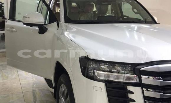 Acheter Neuf Voiture Toyota Origin Blanc à Brazzaville, Commune de Brazzaville Acheter Neuf Voiture Toyota Origin Blanc à Brazzaville, Commune de Brazzaville