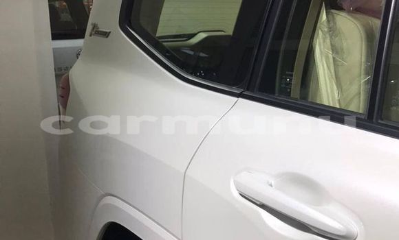 Acheter Neuf Voiture Toyota Origin Blanc à Brazzaville, Commune de Brazzaville Acheter Neuf Voiture Toyota Origin Blanc à Brazzaville, Commune de Brazzaville