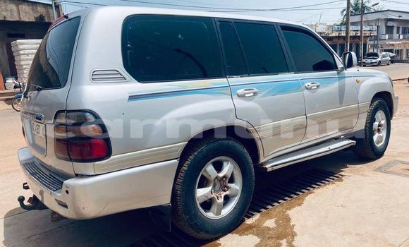 Acheter Occasion Voiture Toyota Land Cruiser Beige à Brazzaville, Commune de Brazzaville Acheter Occasion Voiture Toyota Land Cruiser Beige à Brazzaville, Commune de Brazzaville