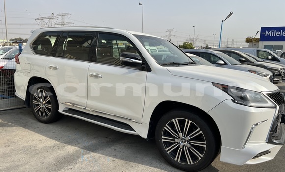 Acheter Occasion Voiture Lexus LX 570 Blanc à Pointe–Noire, Région du Kouilou Acheter Occasion Voiture Lexus LX 570 Blanc à Pointe–Noire, Région du Kouilou