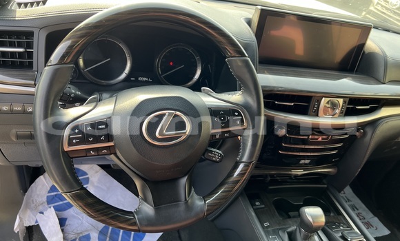 Acheter Occasion Voiture Lexus LX 570 Blanc à Pointe–Noire, Région du Kouilou Acheter Occasion Voiture Lexus LX 570 Blanc à Pointe–Noire, Région du Kouilou