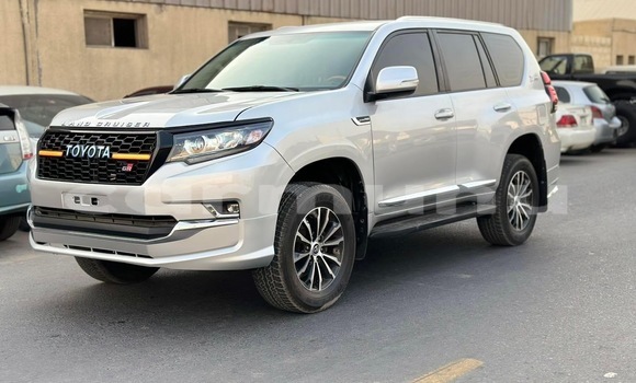 Acheter Occasion Voiture Toyota Prado Autre à Brazzaville, Commune de Brazzaville Acheter Occasion Voiture Toyota Prado Autre à Brazzaville, Commune de Brazzaville