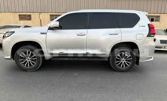 Acheter Occasion Voiture Toyota Prado Autre à Brazzaville, Commune de Brazzaville Acheter Occasion Voiture Toyota Prado Autre à Brazzaville, Commune de Brazzaville