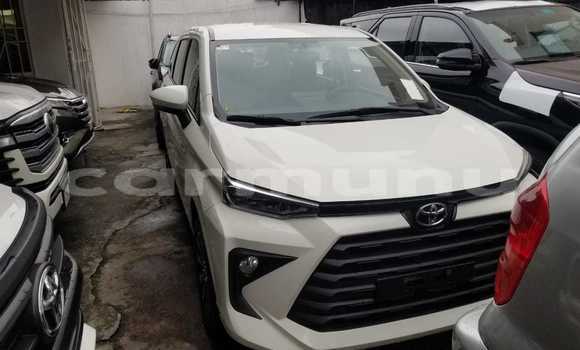 Acheter Neuf Voiture Toyota Venza Blanc à Brazzaville, Commune de Brazzaville Acheter Neuf Voiture Toyota Venza Blanc à Brazzaville, Commune de Brazzaville