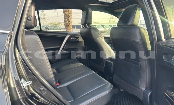 Acheter Occasion Voiture Toyota RAV4 Noir à Brazzaville, Commune de Brazzaville Acheter Occasion Voiture Toyota RAV4 Noir à Brazzaville, Commune de Brazzaville