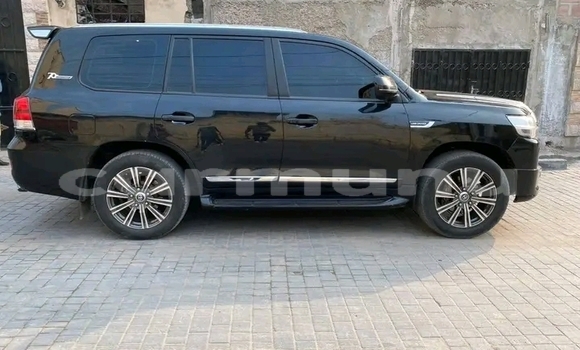 Acheter Occasion Voiture Toyota Land Cruiser Noir à Brazzaville, Commune de Brazzaville Acheter Occasion Voiture Toyota Land Cruiser Noir à Brazzaville, Commune de Brazzaville