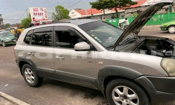 Buy Used Hyundai Tucson Other Car in Brazzaville in Municipality of Brazzaville Buy Used Hyundai Tucson Other Car in Brazzaville in Municipality of Brazzaville