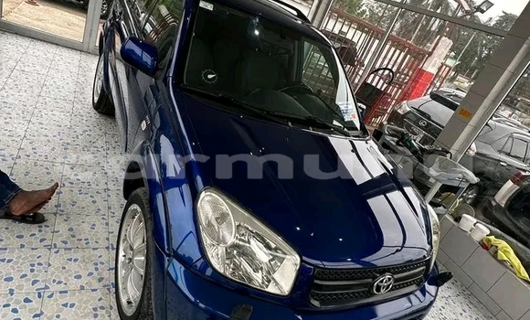 Acheter Occasion Voiture Toyota RAV4 Bleu à Brazzaville, Commune de Brazzaville Acheter Occasion Voiture Toyota RAV4 Bleu à Brazzaville, Commune de Brazzaville