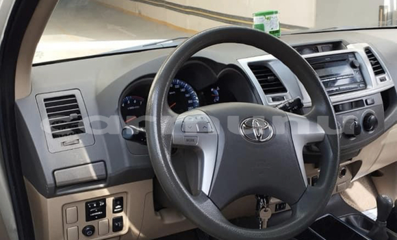 Acheter Occasion Voiture Toyota Fortuner Gris à Brazzaville, Commune de Brazzaville Acheter Occasion Voiture Toyota Fortuner Gris à Brazzaville, Commune de Brazzaville