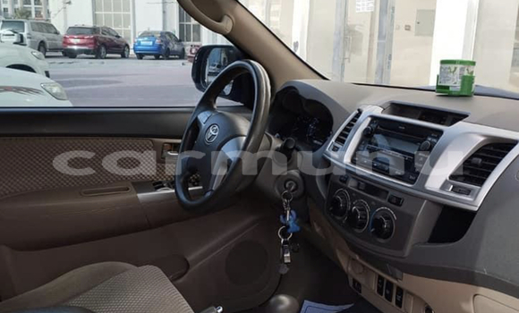 Acheter Occasion Voiture Toyota Fortuner Gris à Brazzaville, Commune de Brazzaville Acheter Occasion Voiture Toyota Fortuner Gris à Brazzaville, Commune de Brazzaville