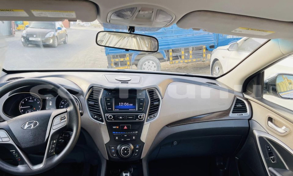 Acheter Occasion Voiture Hyundai Santa Fe Blanc à Pointe–Noire, Région du Kouilou Acheter Occasion Voiture Hyundai Santa Fe Blanc à Pointe–Noire, Région du Kouilou