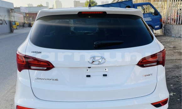 Acheter Occasion Voiture Hyundai Santa Fe Blanc à Pointe–Noire, Région du Kouilou Acheter Occasion Voiture Hyundai Santa Fe Blanc à Pointe–Noire, Région du Kouilou