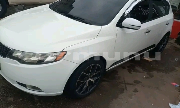 Acheter Occasion Voiture Kia Rio Blanc à Brazzaville, Commune de Brazzaville Acheter Occasion Voiture Kia Rio Blanc à Brazzaville, Commune de Brazzaville