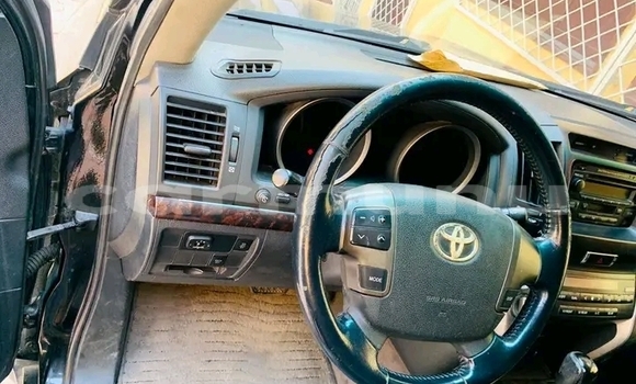 Acheter Occasion Voiture Toyota Land Cruiser Noir à Brazzaville, Commune de Brazzaville Acheter Occasion Voiture Toyota Land Cruiser Noir à Brazzaville, Commune de Brazzaville
