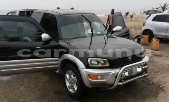 Acheter Occasion Voiture Toyota RAV4 Noir à Brazzaville, Commune de Brazzaville Acheter Occasion Voiture Toyota RAV4 Noir à Brazzaville, Commune de Brazzaville